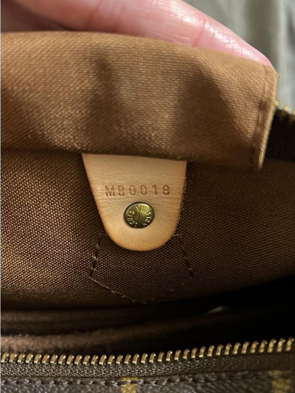 Louis Vuitton Monogram Speedy Handbag in Brown and Tan - Picture 7 of 7